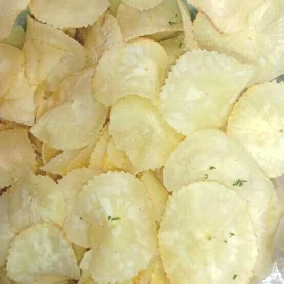 

Sedia keripik singkong ayam bawang