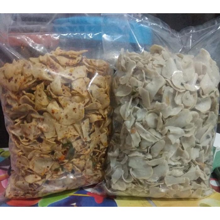 

New Keripik Basreng Pipih Tipis Renyah/Baso Goreng Asin Pedas dan Gurih Daun Jeruk Isi 500gram by