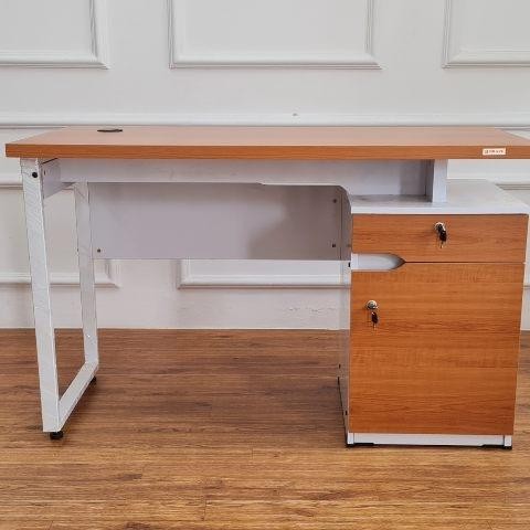 Meja Tulis Meja Kerja Meja Rapat Meja Direktur Meja Staf Lmk 1260 L3