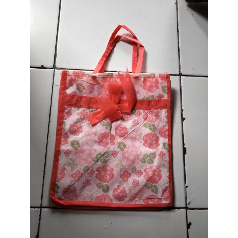 (Expert) Tas hajatan pita kotak nasi 18 x 18