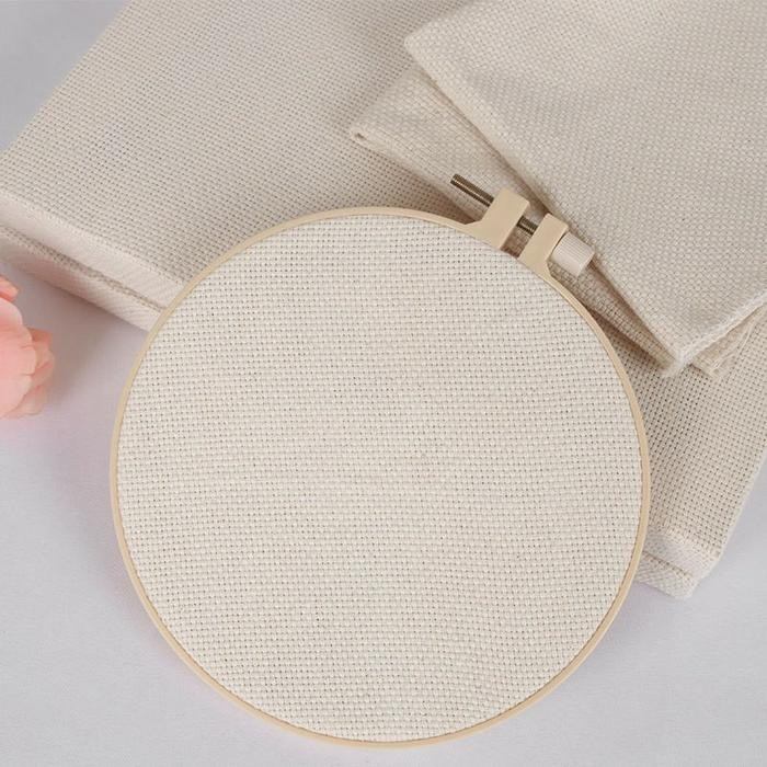 

kain punch needle / monks cloth 28cm x 28cm