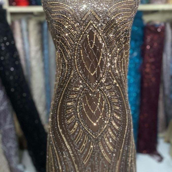 

KAIN BAHAN TULLE FULL PAYET TWOTONE (harga di etalase harga per setengah meter)