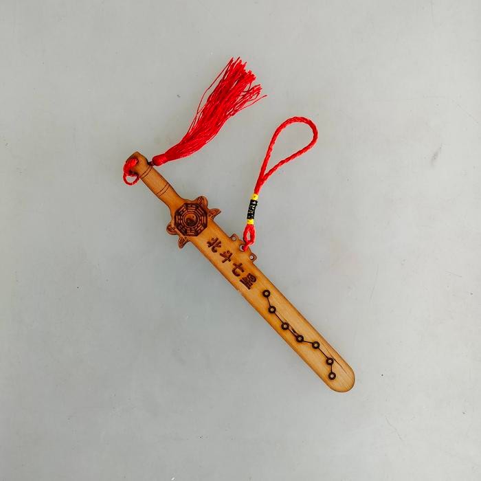 Pedang 7 Bintang Kecil Gantungan Pedang Kayu Bei Dou Qi Xing Feng Shui