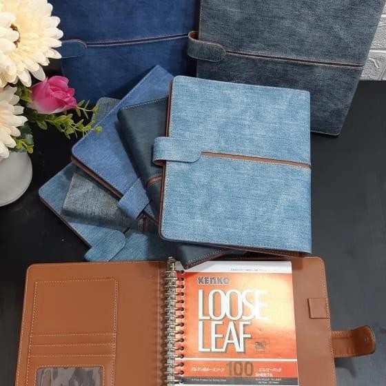 

Binder Premium Kulit Sintetis Denim Binder Exclusive A5 Ring 20 B5 Ring 26
