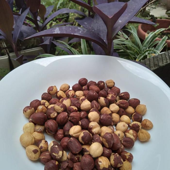 

4ZMI Hazelnut Roasted 100Gram , Kacang Hazelnut Roasted 100Gram