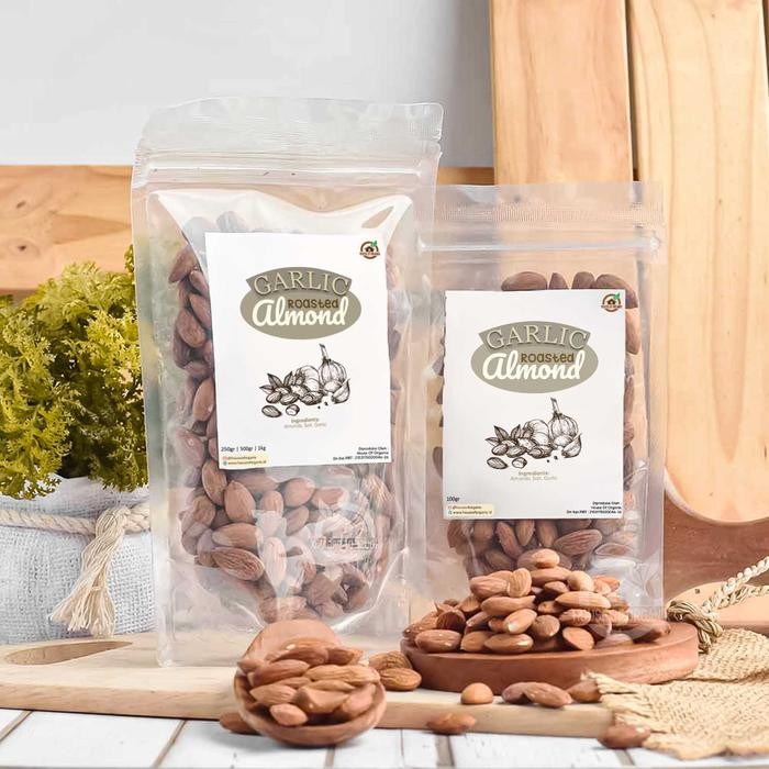 

IOI2 Garlic Roasted Almond ( Almond Panggang Bawang Putih ) 100 Gr Kacang Goreng