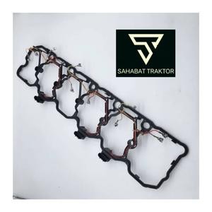 Gasket cover cylinder head Komatsu PC200-8 PC200-8MO 6754-11-8330/8331