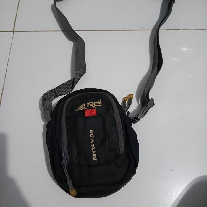 Bebas Ongkir tas slempang rei, sarung tas hp merk rei
