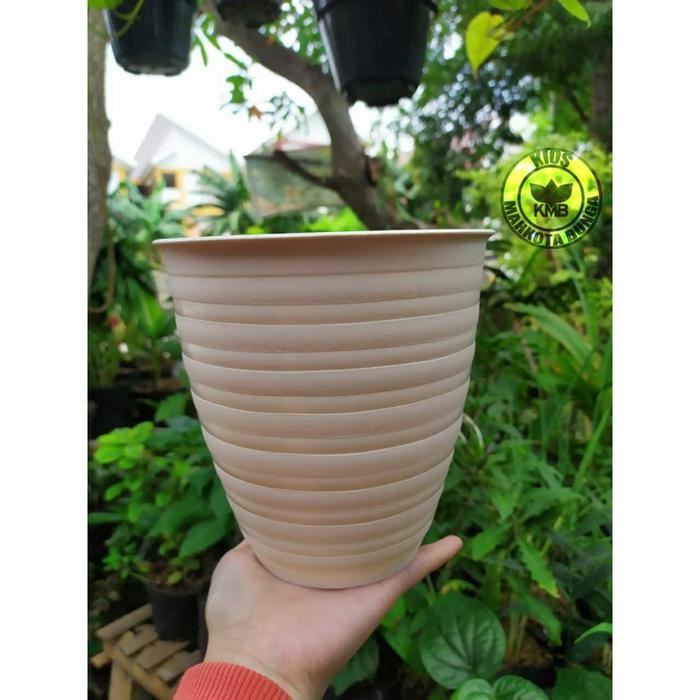 Pot Tawon Pirus 151 /211- Putih