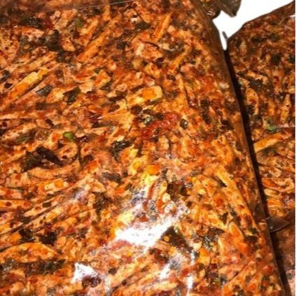 

Basreng Pedas Daun Jeruk Gurih Renyah Nampol Viral 1000 Gram Cemilan Snack Asin Food Kerang Makaroni