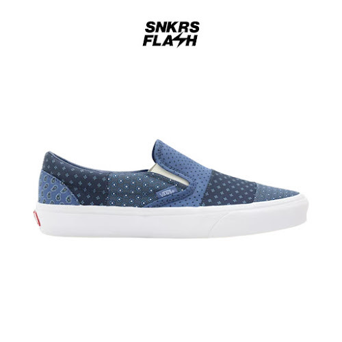 VANS CLASSIC SLIP-ON TIE PRINT PATCHWORK TRUE NAVY Sepatu Sneakers Unisex - VN0A33TB9HY - Size 42.5