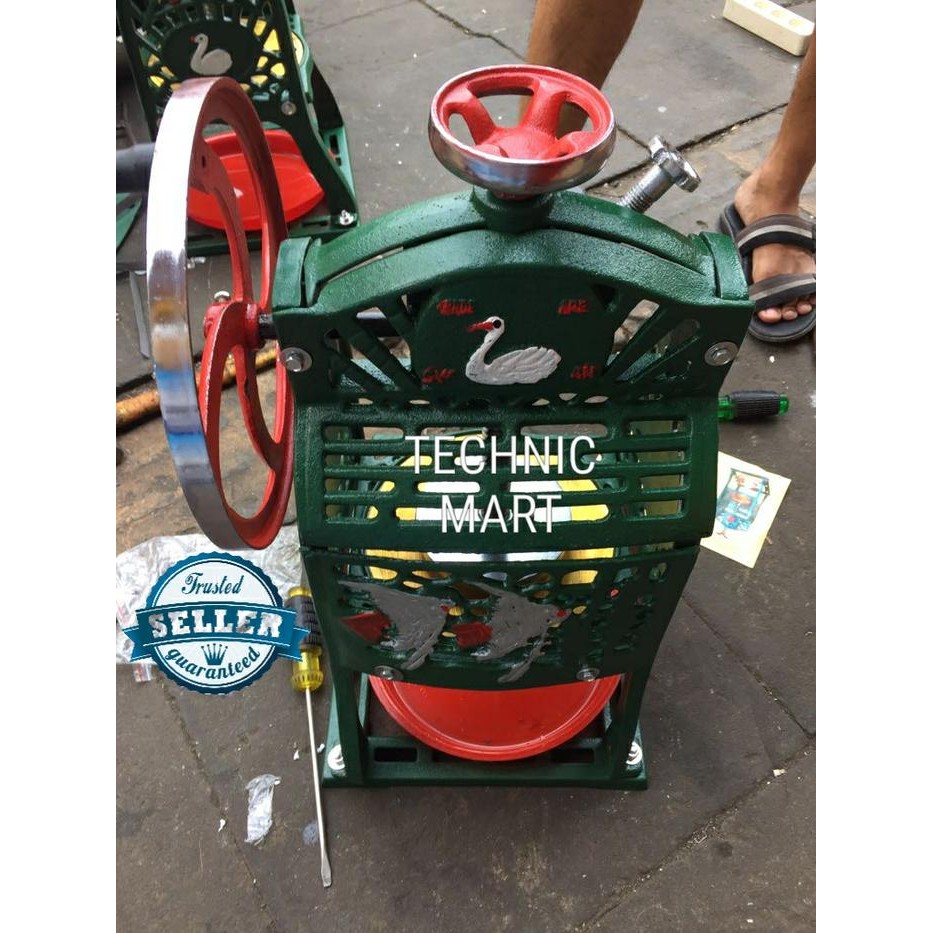RATN Mesin Serut Es /Ice Crusher Manual Merk Swan
