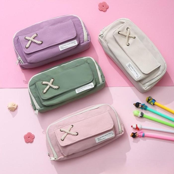 

Deli Stationary - Mmm- Tempat Pensil Model Pita Silang Kotak Pensil Tali Rami Ritsleting Ganda Bahan