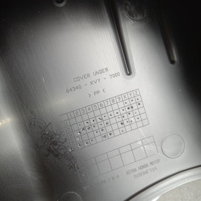 Bordes pijakan kaki atas bawah kolong BEAT KARBU ORIGINAL