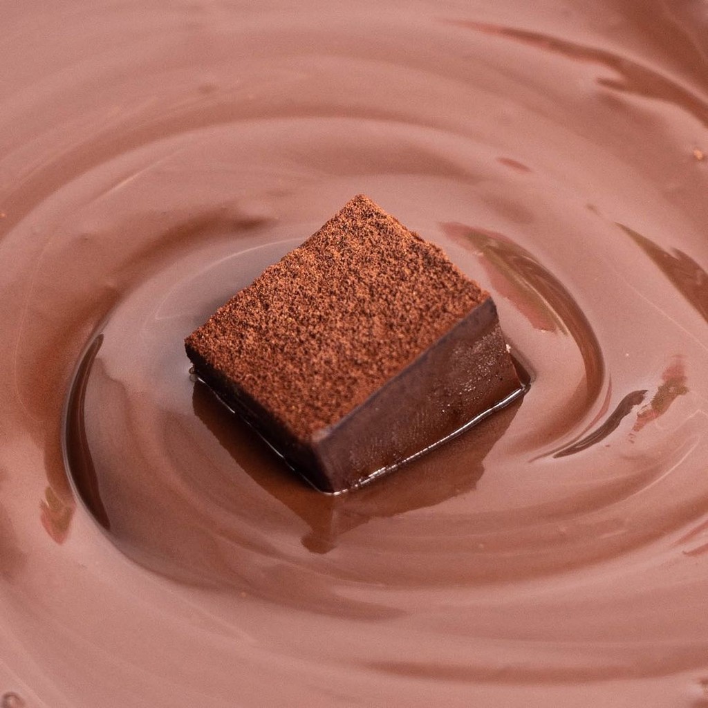 

FALALA LARGE - DARK CHOCOLATE