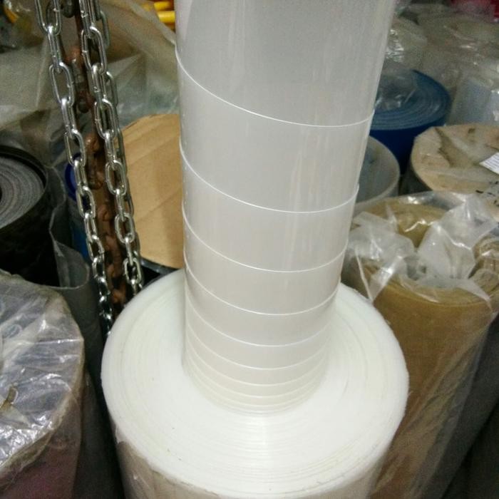 

ROLLAN 50 METERPLASTIK TUTUP PAGAR PUTIH susu POLOS / FIBER METERAN