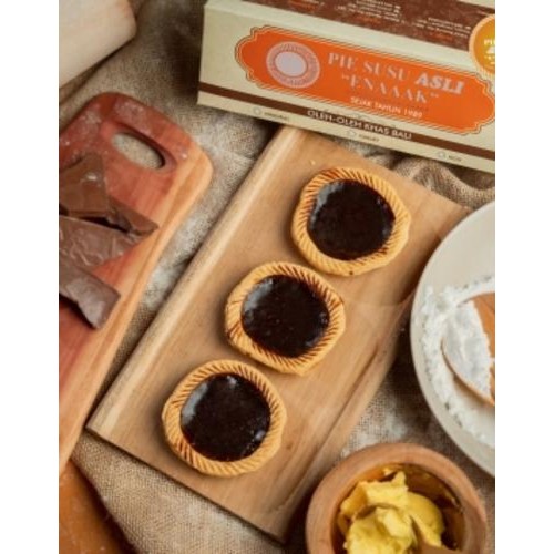 

PIE SUSU ASLI ENAAAK COKLAT - ISI 10