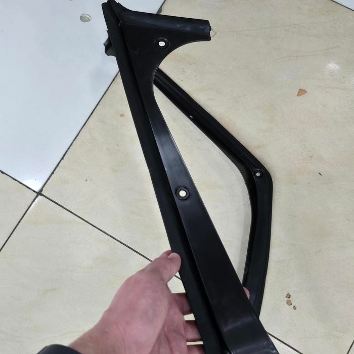 Terbaik Set 2Pcs Talang Air W204 Original Mercedes Benz / Rear Cover Fender Bagasi A2046931533