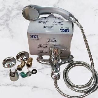 Miliki kran panas dingin + hand shower(1set) / kran bathup bukan onda / waser