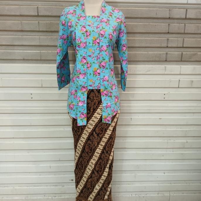 Kebaya Kutubaru Bunga Katun Jepang/ Kebaya Kutubaru Jumputan Kekinian