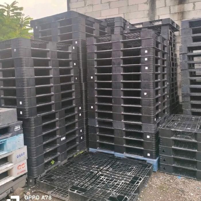 

Pallet/Palet Plastik Palet Tatakan Barang Ukuran 110X110X15Cm