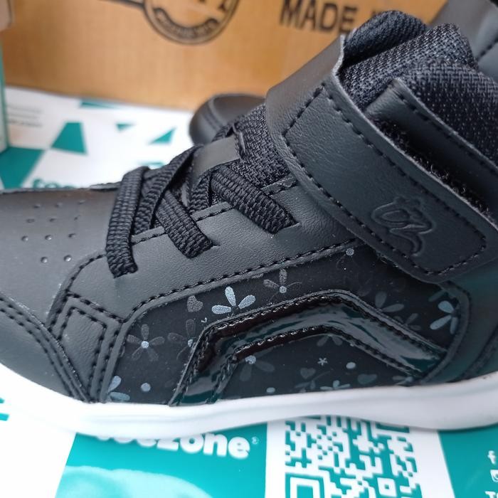 Sepatu Anak perempuan ToeZone by Oshkosh Toezone Orville Girl CH Hitam