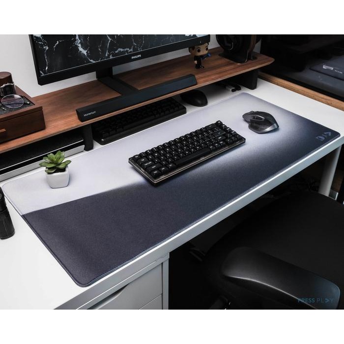 Loogitech - Noise Gaming Deskmat By Press Play
