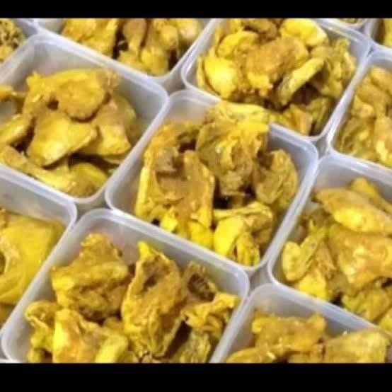 

ayam kampung ungkep bumbu kuning - lauk tradisional siap masak stok terbatas