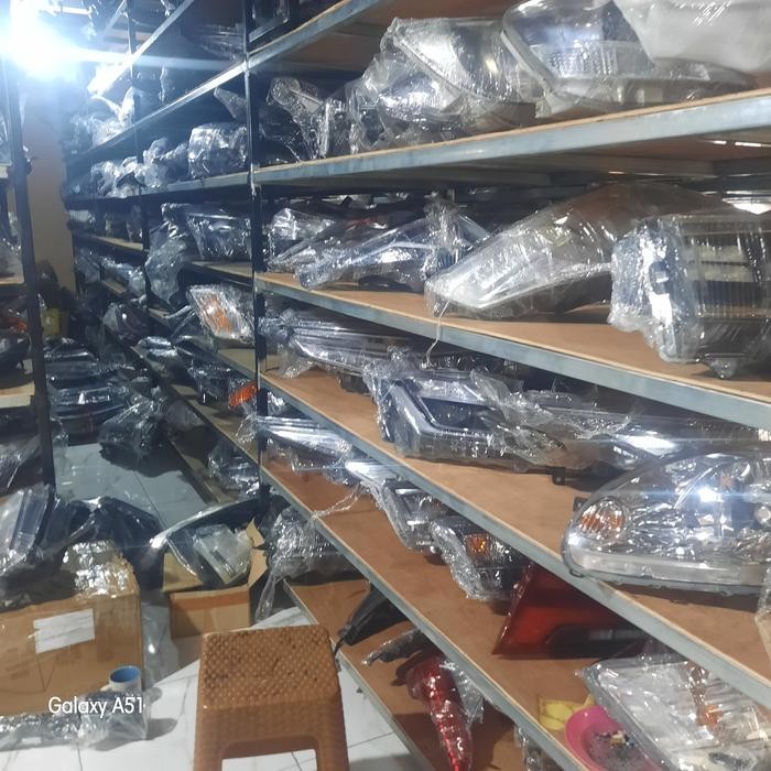 Headlamp Avanza 2015 2016 Second