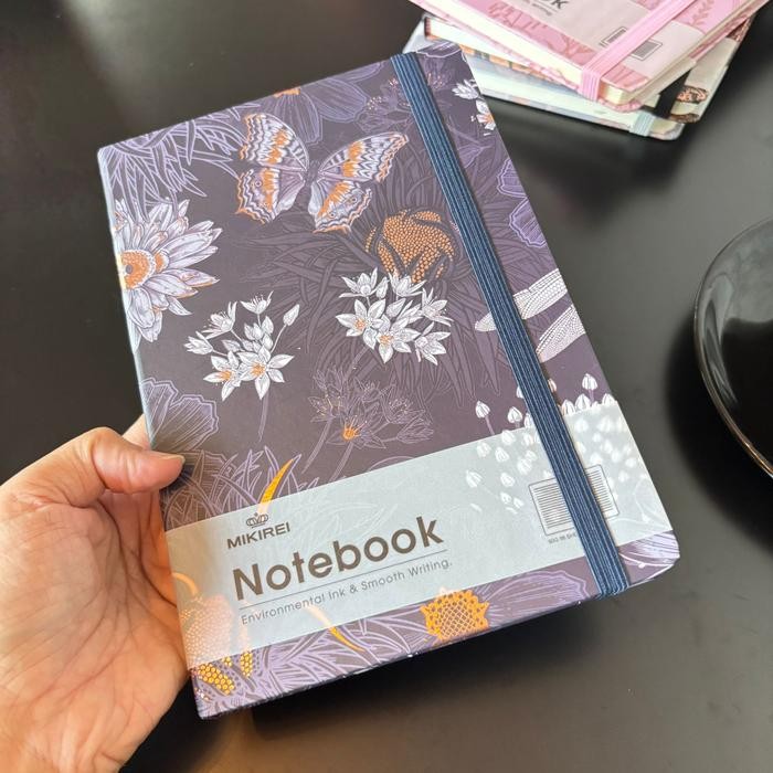 

Bisa Termin! A5 Mikirei Notebook Bordir Kupu-Kupu Dan Bunga Gold Edition Simple Korean Diary