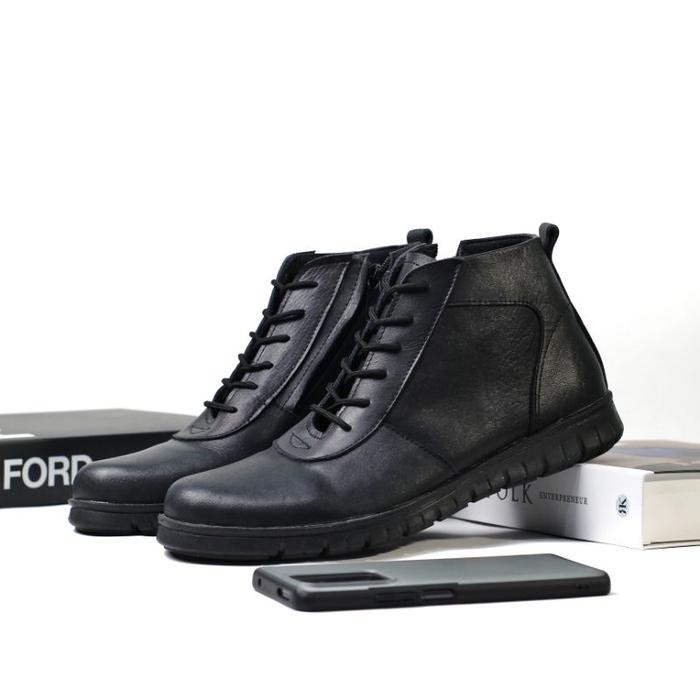 Sepatu Boots Formal Pria Kulit Asli Warka Cavan Hitam Casual Kerja