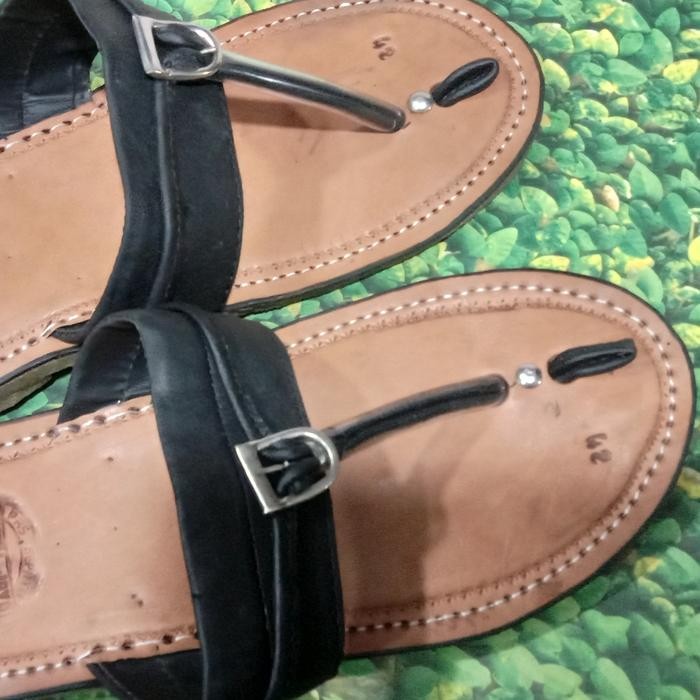 Sandal tarompah sol karet mentah dijahit