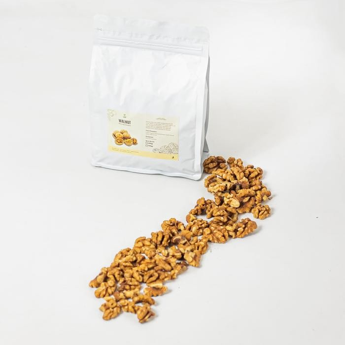 

Tani Organic Walnut Roasted 700gram - Kacang Walnut Panggang Tani Organic 700 gram