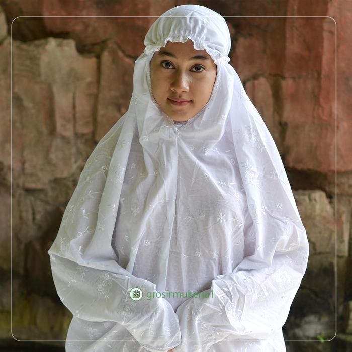 mukena terusan putih polos bordir renda punggung mukena murah