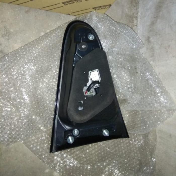 Bagus Lampu Bagasi / Reflektor Bagasi Toyota Sienta Tipe Q Original Terlariss 