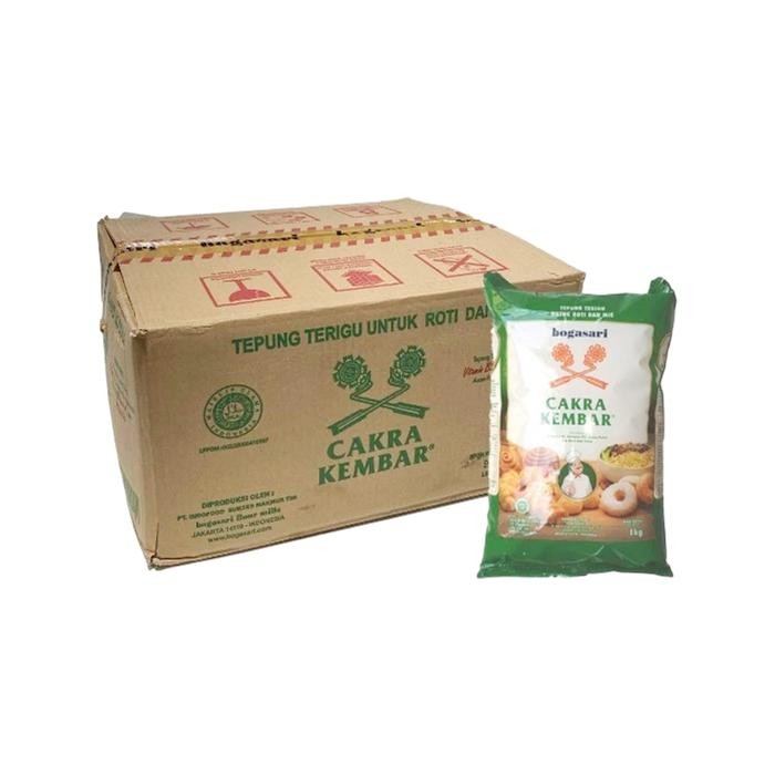 

Tepung Terigu Cakra Kembar Bogasari 1 Kg [1 Dus Isi 12 Pcs] / Trigu Bahan Pembuat Kue mie roti 1kg 1