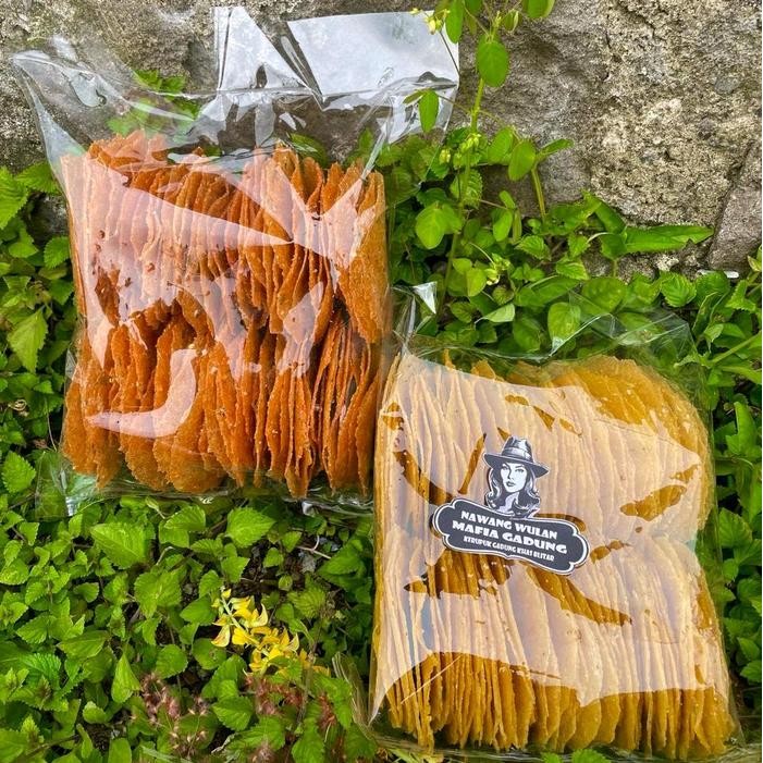 

New 1 KG PAKET BUNDLING KERUPUK SERMIER PEDAS 500 GRAM MANIS 500 GRAM