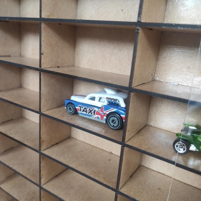 Kualitas No1 Rak Hot Wheels Isi 50 Bhn Mdf Clear Coat Anti Jamur Pintu Akrilik 2Mm