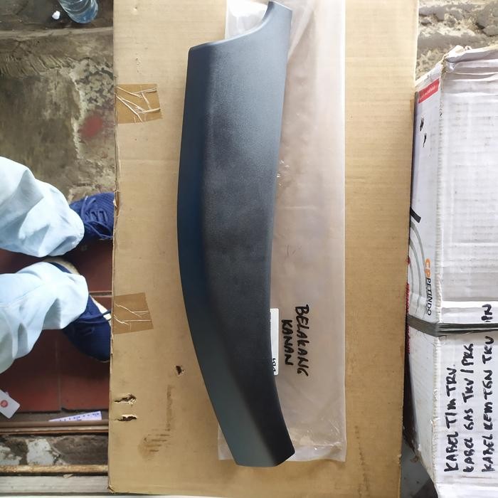 Cover Roof Rack Belakang Kia Sportage 2 Th 2005-2008 Asli