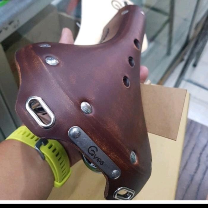T. Gyes saddle CL17 A 1 Brown type Classic kulit kayu