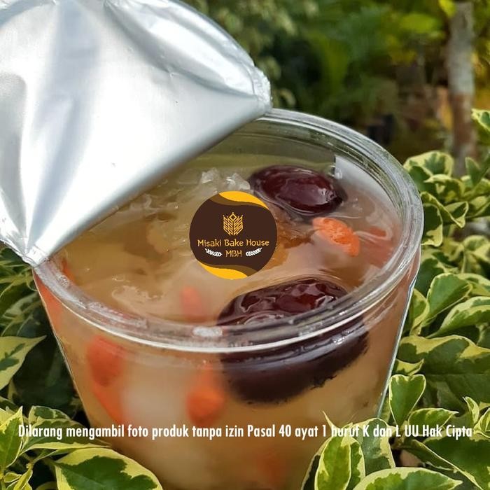 

Peach gum dessert premium