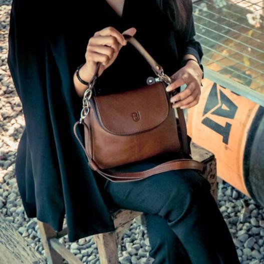 Leather Sling Bag BeYou By BUCINI MAIA Tas Selempang Kulit Wanita BeYou By BUCINI Maia S