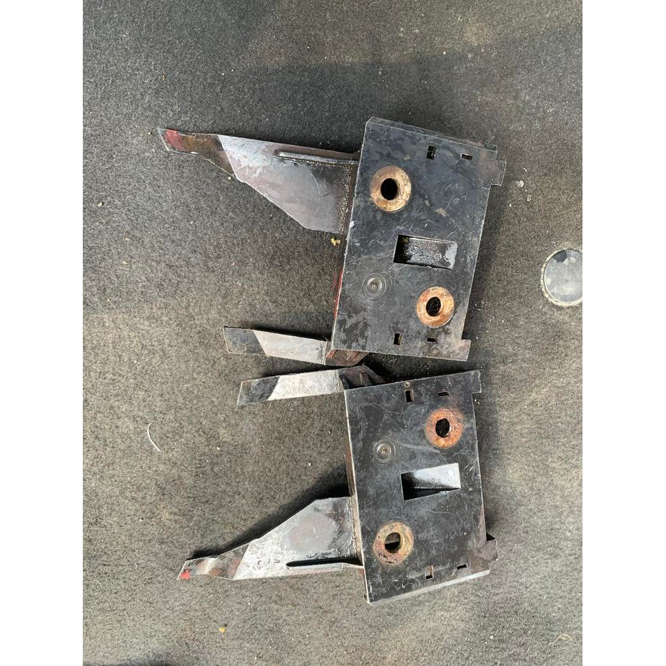 Bracket Bumper Depan Bmw E30 Laik Pakai