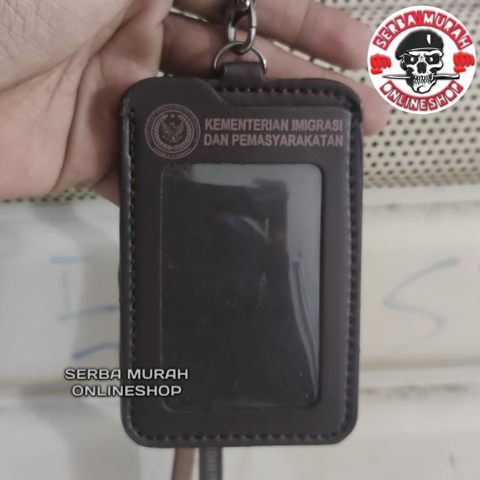 

Holder ID Card Tali Lanyard Name Tag Logo Terbaru KEMENTERIAN IMIGRASI DAN PEMASYARAKATAN Cokelat