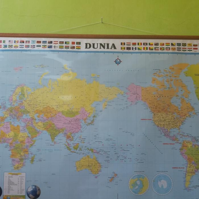 

Ready Peta Bingkai Dunia 102X72CM
