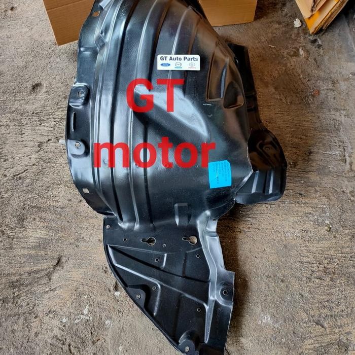 plastik liner inner fender depan kanan mazda cx5 2012-2016