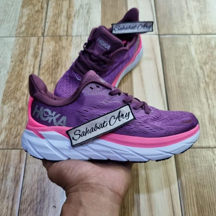 SepatuHokaOneOne Clifton 8 Grape Wine Beautyberry