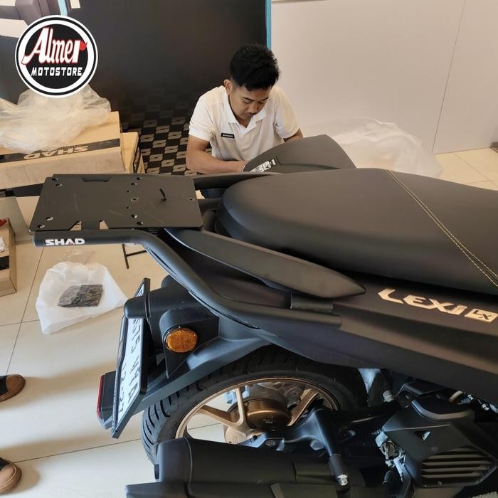 PREMIUM Shad Top Breket Yamaha Lexi 155 - Breket Box motor Yamaha Lexi