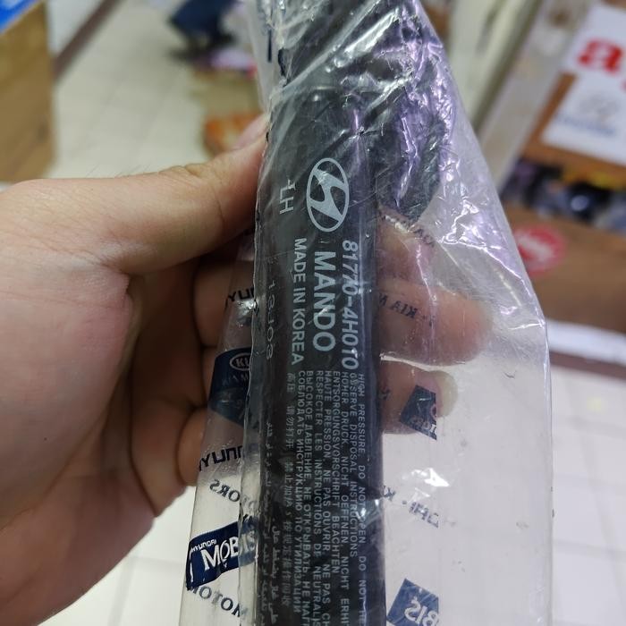 Shock Bagasi Hyundai H-1 Ori