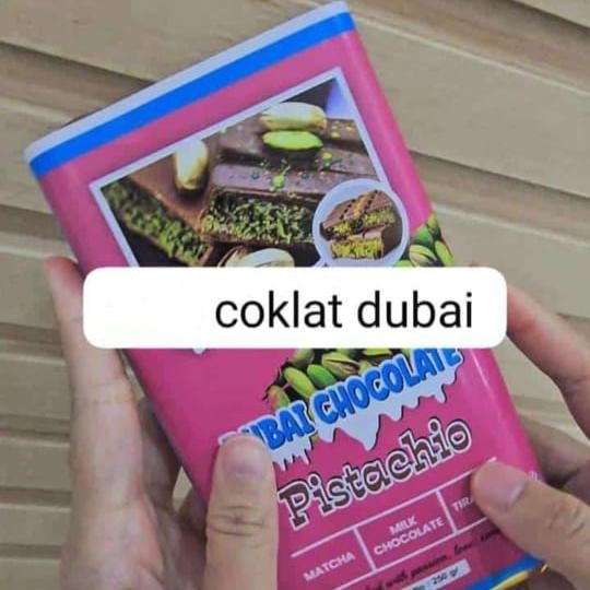 

Osyak.mart Coklat dubai pistachio 250gr 1 pcs dubai chocolate